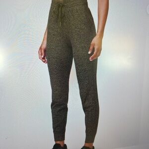 Lululemon ready to rulu pant heather green